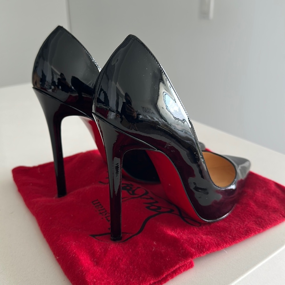 Christian louboutin so kate